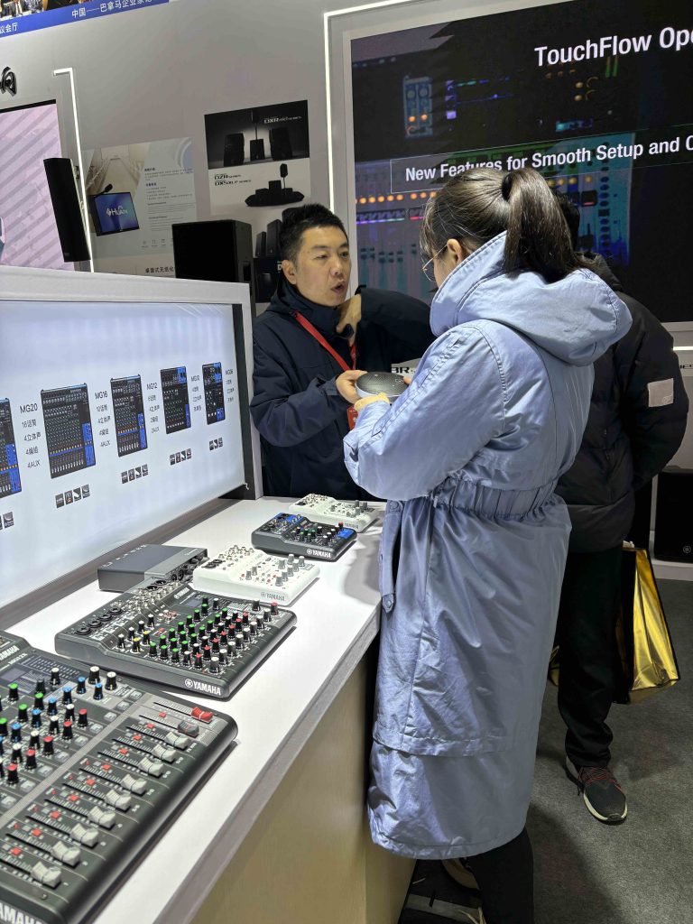 山東酷影參加 2024 第23屆中國(濟(jì)南)數(shù)字安防產(chǎn)業(yè)博覽會插圖5